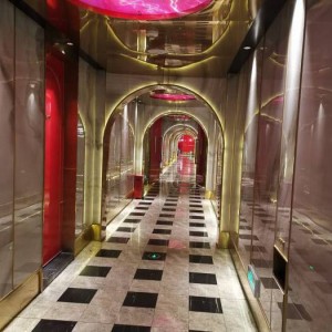 上海中高端夜总会ktv招聘酒水销售员,交五险一金吗？