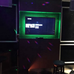 酒吧年前招聘文案（迎接新春，酒吧诚聘英才，共创佳节氛围）