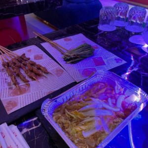 上海有小费拿的夜场ktv招聘包厢气氛组,过年放假吗？