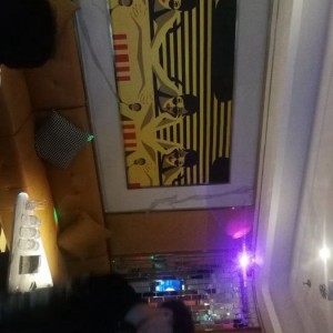 上海虹口区北外滩街道附近ktv招聘包厢陪唱,ktv领班队长微信多少