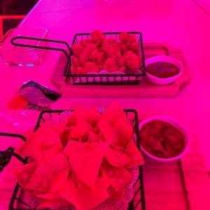 上海中档夜总会招聘商务接待,具体需要做些什么工作？