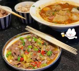 上海给小费多的夜总会招聘包厢气氛组,00后做夜场的多吗_