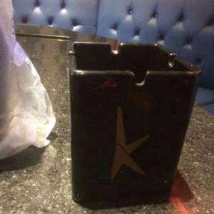 上海静安区临汾路街道附近ktv招聘包厢管家,(不需要喝酒的)